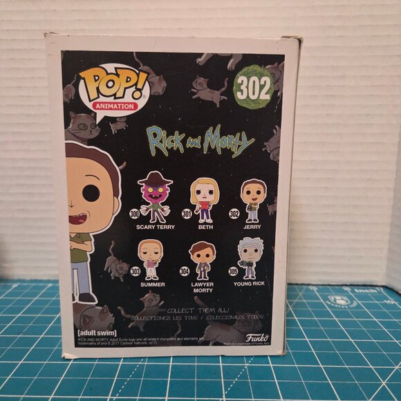 Funko POP Animation Rick and Morty Jerry 302 Vinyl Figure - Picture 3 of 6